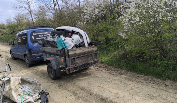 3. fotografia fotogalérie Aktuality / Illegális hulladék felszámolása – köszönjük az összefogást!  Odstránenie nelegálnej skládky – ďakujeme za spoluprácu! - foto